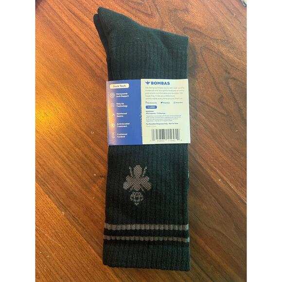 1 pair Bombas Original Crew Sock - XL - Black with Grey Stripe - Picture 3 of 3